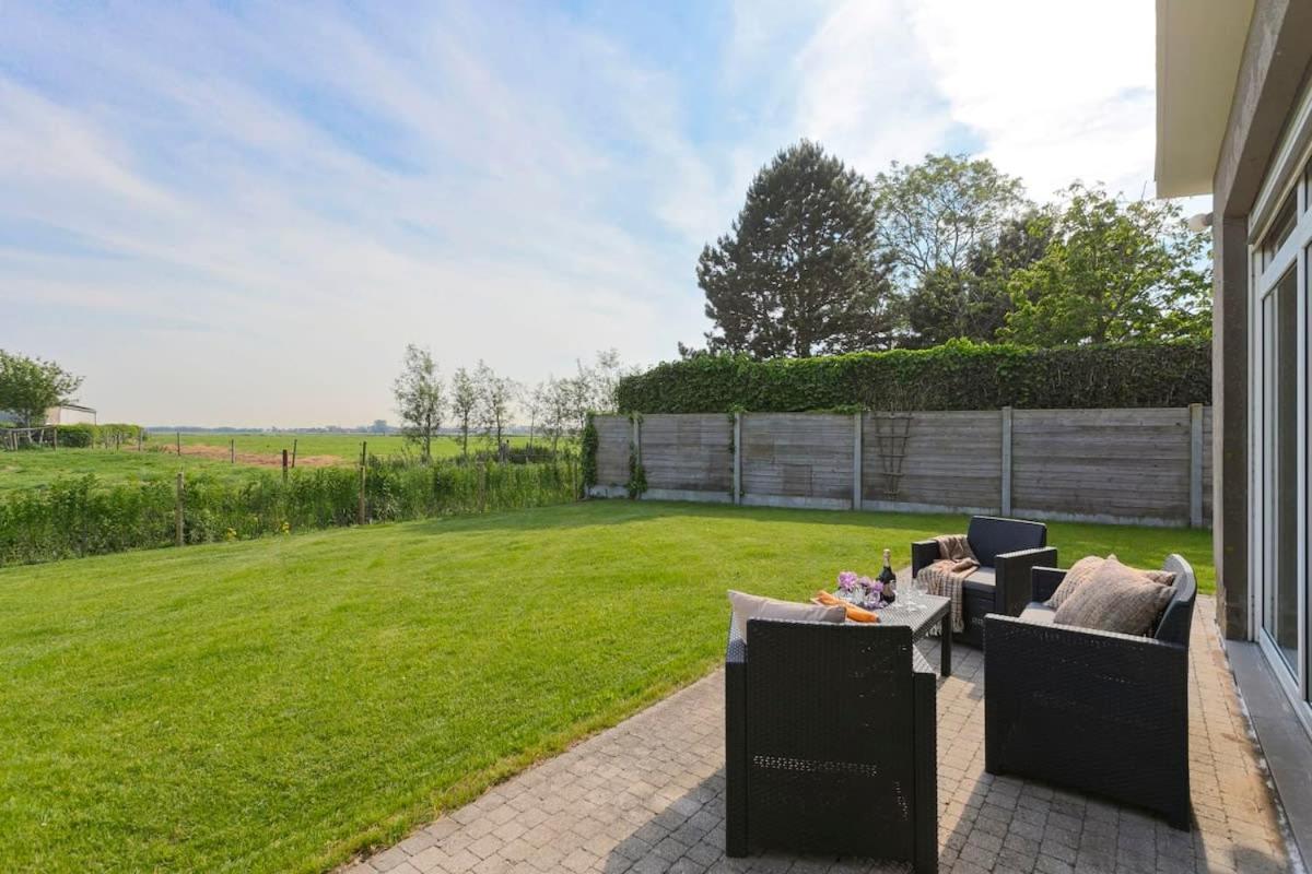 Huswell - Bungalow With Garden At 5 Minutes From The Beach Villa Де Хаан Екстериор снимка